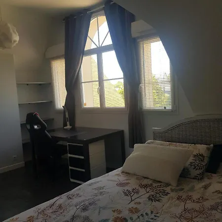 Hugues Entre Caen Et La Avec Piscine 3*