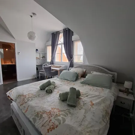 Hugues Entre Caen Et La Avec Piscine Mathieu