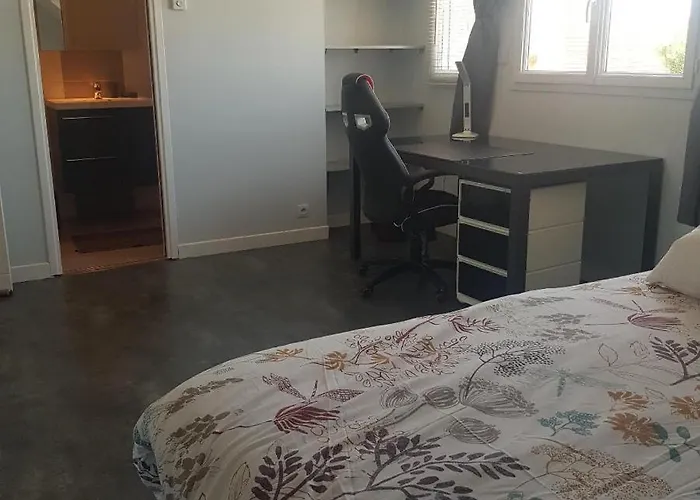 Bed & Breakfast Hugues Entre Caen Et La Avec Piscine